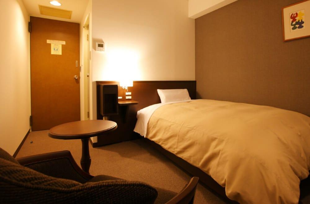 Hotel Park Side Hiroshima Peace Park Экстерьер фото