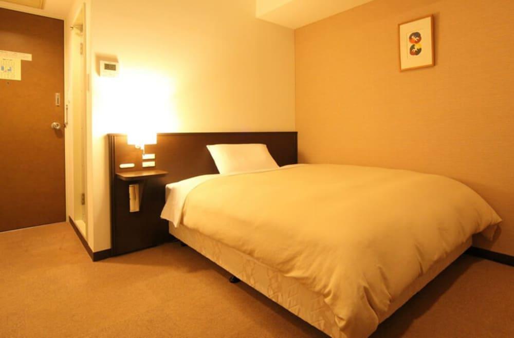 Hotel Park Side Hiroshima Peace Park Экстерьер фото