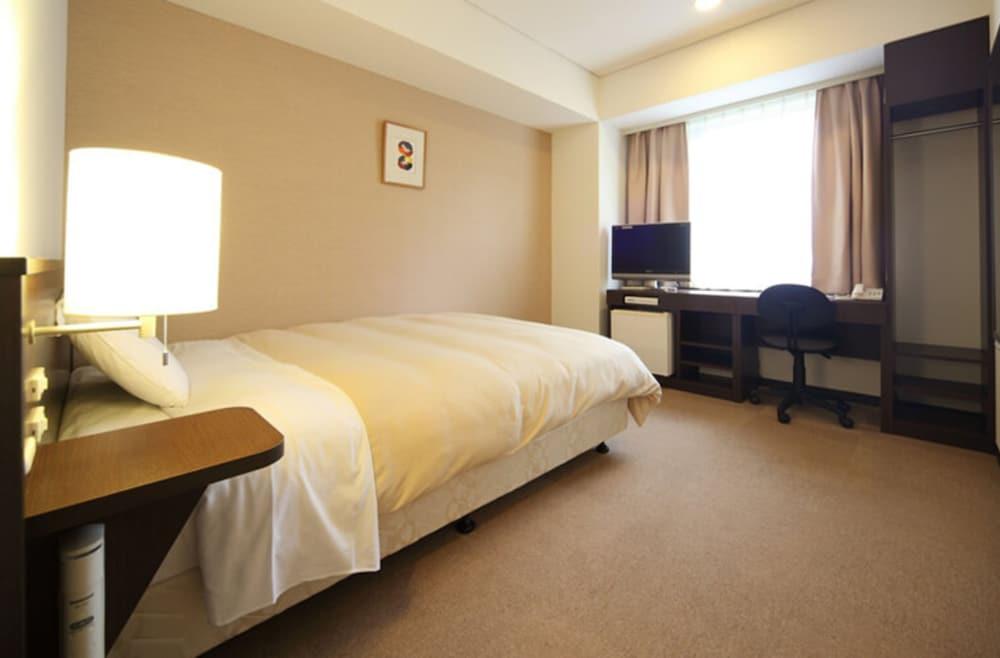 Hotel Park Side Hiroshima Peace Park Экстерьер фото